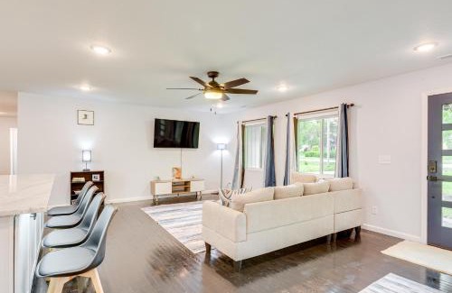 Lamar House | Yard with Patio Family-Friendly Home in Lamar!