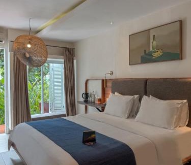 Wirobrajan Hotel | YATS Colony