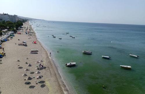 Buyukcekmece Apartment | YAZ-KIŞ, SAHİLDE, SİTEDE, KONFOR, MANZARALI, KLİMALI Daire