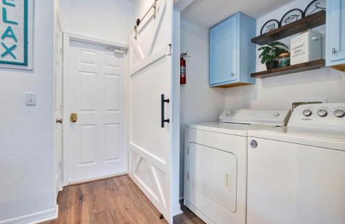 Sunset Lakes House | Yelleville on Sunset! 4 Miles to Disney