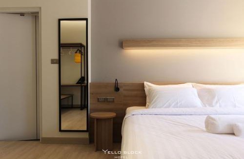 Phon Thong Hotel | Yello Block Hotel