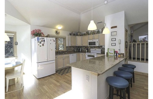 Southern Shores Cottage | Yellow Brick Road