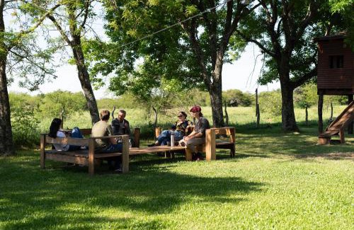 Colonia Libertad House | Yellow Cardinal Lodge