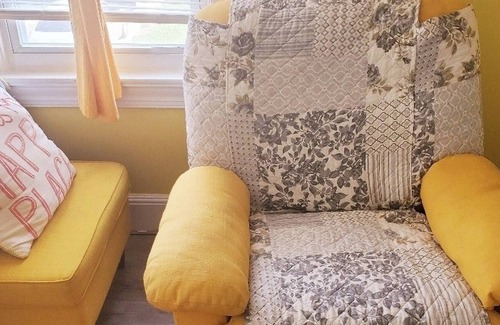 Dover House | Yellow Rm Dover- Del State, Bayhealth- Dov Base