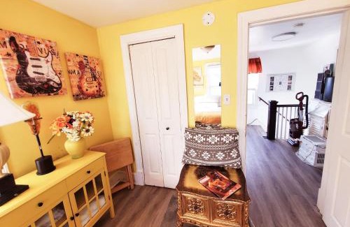 Dover House | Yellow Rm Dover- Del State, Bayhealth- Dov Base