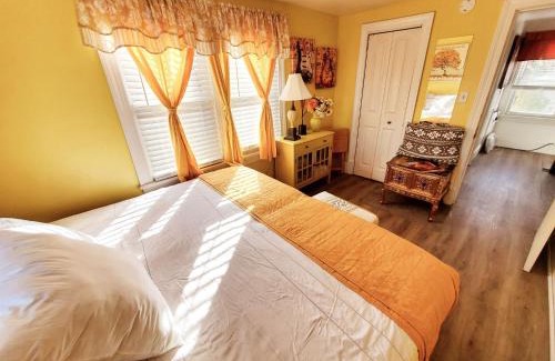 Dover House | Yellow Rm Dover- Del State, Bayhealth- Dov Base