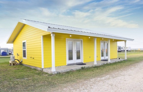 Rockport Condo | Yellow Warbler B | Access to Fishing Pier!