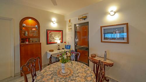 Bhowanipore Apartment | Yellowbrick - Calcutta's Freshest BnB