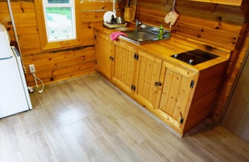 Yeongdeok House | Yeongdeok Solhyanggi Pension