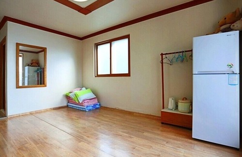 Suwon Condo | Yeongheungdo Seayard Pension