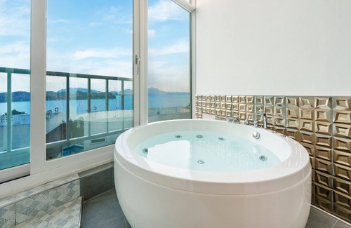 Yeosu House | Yeosu Nangman Pension