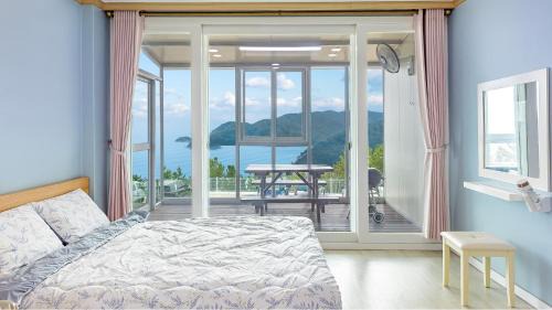 Dolsan-eup House | yeosu seuteimeong