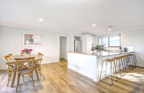 Coldstream House | YERING PARK COTTAGE - 3 bedroom home in the heart of the Yarra Valley