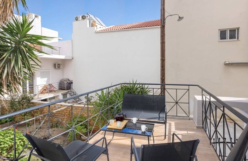 Koum Kapi House | Yiayia's Place in Chania