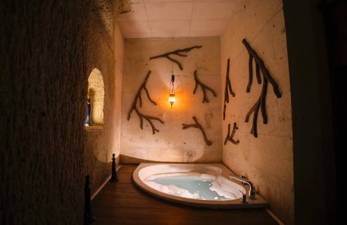 Mustafapasa Hotel | YILKI CAVE SUİTES