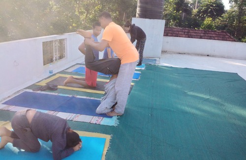 Perumbavoor House | YogaLife Homestay - Yoga Retreat