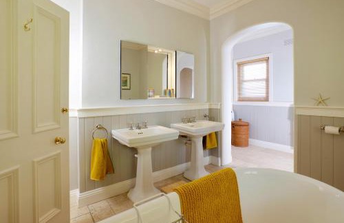 Westbourne Apartment | Yoku House