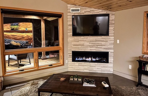 Cedaredge Cabin | Yonder Mountain Retreat: luxury & privacy near the magnificent Grand Mesa