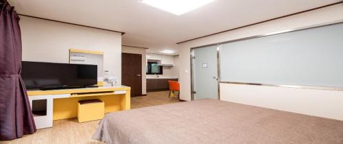 Buk Resort | Yoninsan Spring Resort