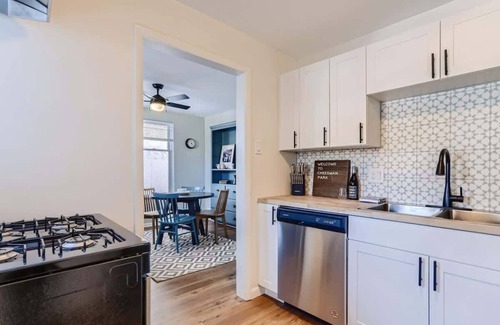 Congress Park Apartment | York by Modern Midstay/3 Blocks to Cheesman #NY1