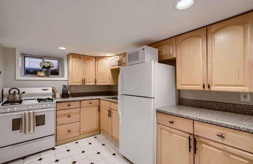 Congress Park Apartment | York by Modern Midstay/3 Blocks to Cheesman #NYB