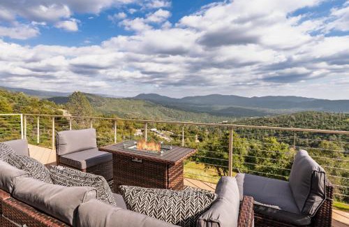 Oakhurst House | Yosemite Cloudline Ridge