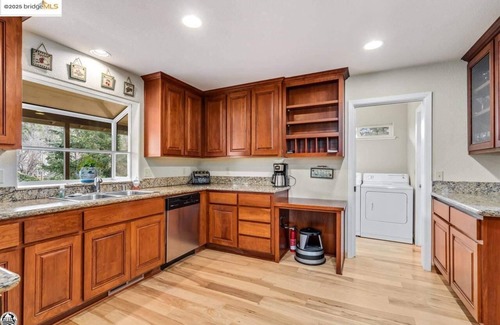 Groveland Cabin | Yosemite Family Retreat Ping Pong Foosball Spacious Cabin and Forest Views