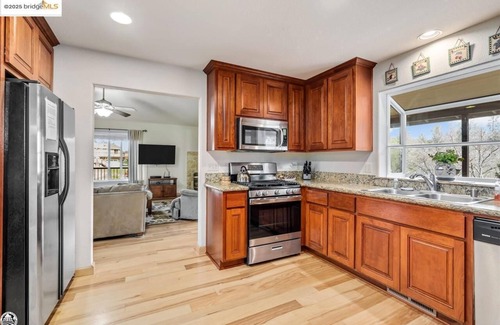 Groveland Cabin | Yosemite Family Retreat Ping Pong Foosball Spacious Cabin and Forest Views