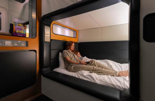 Gatwick Hotel | YOTELAIR London Gatwick Airport