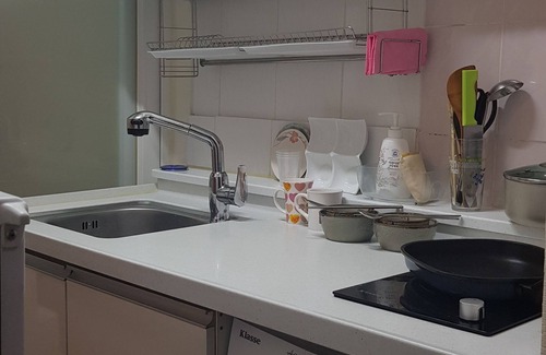 Jeonju House | You Came, Saw, and now live as Jeon-Ju's resident(near J.B.N.U.Medical college)