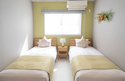 Nagura House | You can enjoy a luxurious space with a view of the sea of Ishigaki Island.