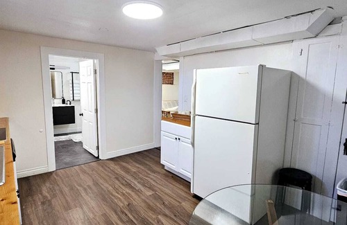 Athmar Park House | You´ll have the entire basement for yourself and your friends.