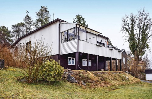 Ankarsrum House | You will stay in a cottage in the middle of Ankarsrum in Småland.