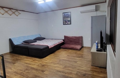 Yeongwol House | Youngwol River and Stars Pension