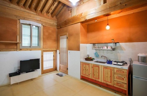 Suju House | Youngwol Sosojeong Pension