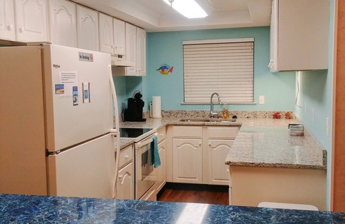 Navarre Beach Condo | Your Beachfront Oasis Awaits!