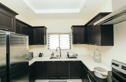 New Buckfield House | Your cool oasis home away from home. Breath taking views for relaxation