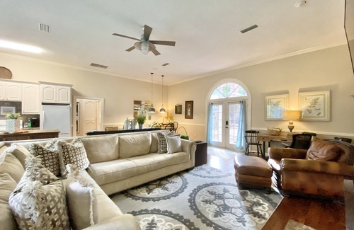 Hot Springs Village Villa | Your Creekside Villa Experience: Relax and Refresh. Brookhill Ranch Area!