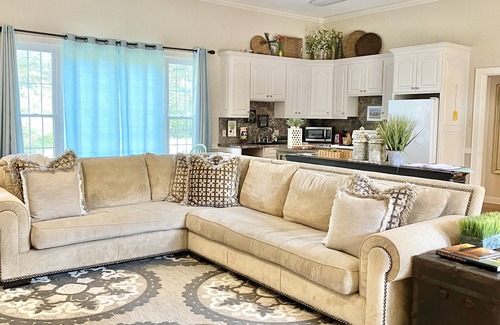Hot Springs Village Villa | Your Creekside Villa Experience: Relax and Refresh. Brookhill Ranch Area!