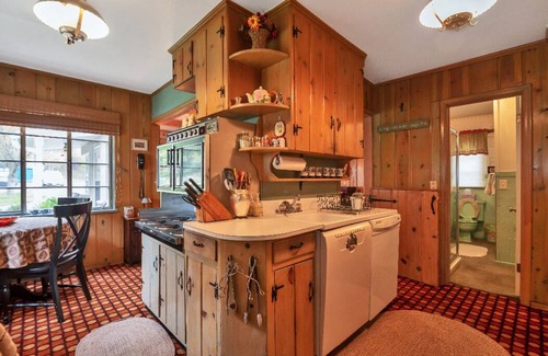 Snowbird House | Your creekside cabin is nestled between mountains and a crisp babbling brook