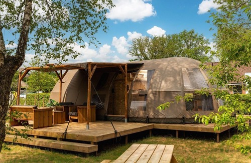Zuna Cabin | Your dream will come true in this d(r)ome!