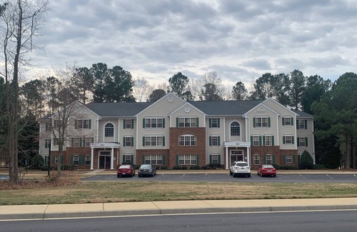 Berkeley House | Your family will enjoy this Williamsburg Townhome! 2BDR/2BA Sleeps six!