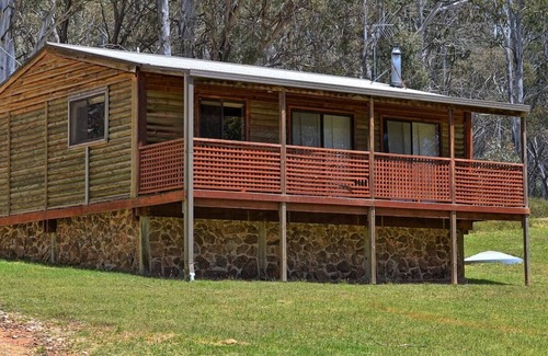 Adaminaby Cabin | Your gateway to an unforgettable holiday experience in the stunning Snowy Mountains!