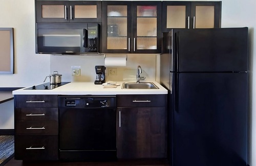 East Congress Hotel | Your Home Away From Home! Short Drive to McKinney Falls State Park, Pet-Friendly