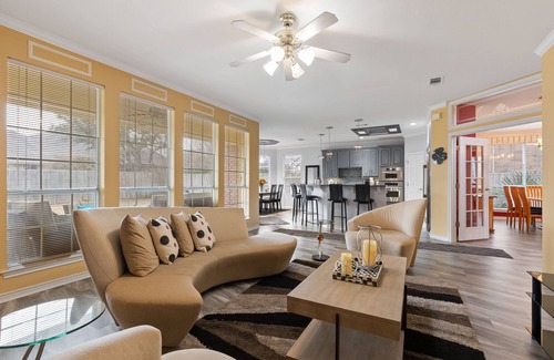 Colleyville House | Your Home Away From Home in DFW