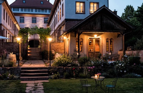 Lahr Apartment | Your home in Lahr, in a completely renovated listed building, 2-floor apartment