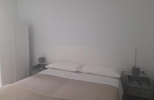 Lecco Apartment | Your Independent Room with parking