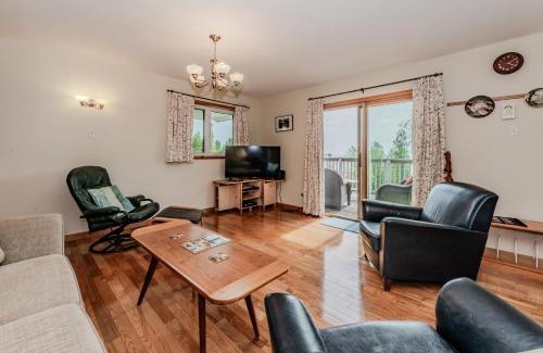 South Bruce Peninsula House | Your Lakeside Retreat In Howdenvale