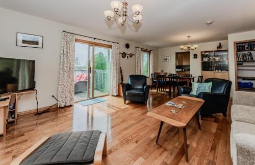 South Bruce Peninsula House | Your Lakeside Retreat In Howdenvale