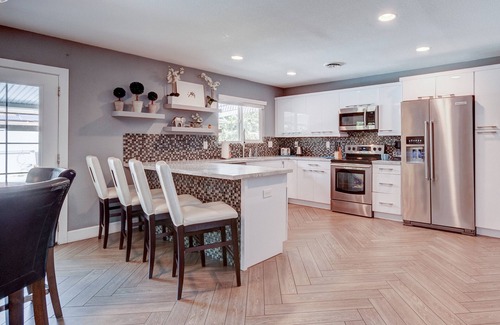 McNeil Estates House | Your Oasis Near the Las Vegas Strip: Vacation Rental with Pool and Hot Tub!